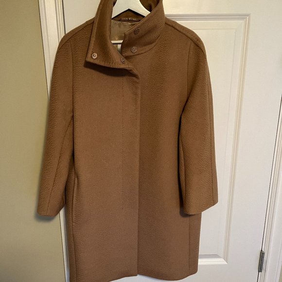 MaxMara - Camel Mid Length Long Sleeve Coat - 100% CamelHair with Viscose Lining - Picture 1 of 4